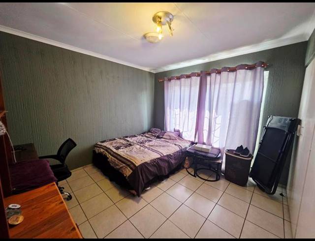 2 BEDROOM TOWNHOUSE FOR SALE IN NORKEM PARK